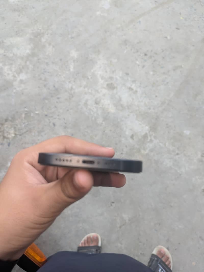 Apple iPhone 13 1