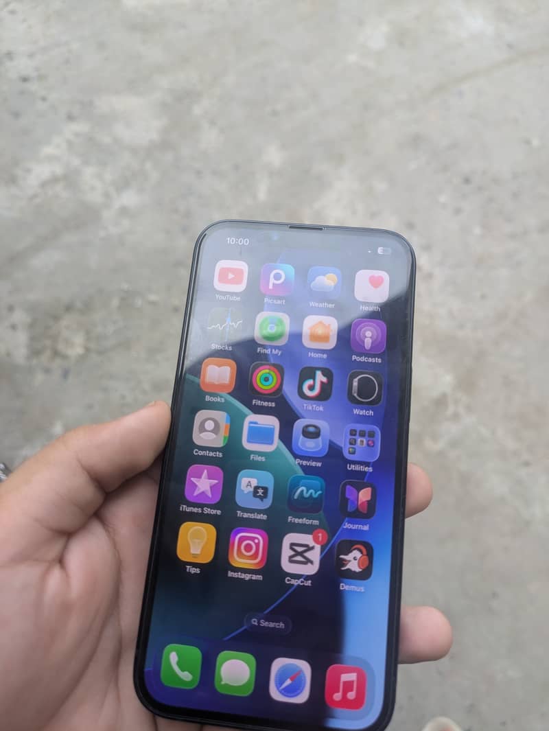 Apple iPhone 13 5