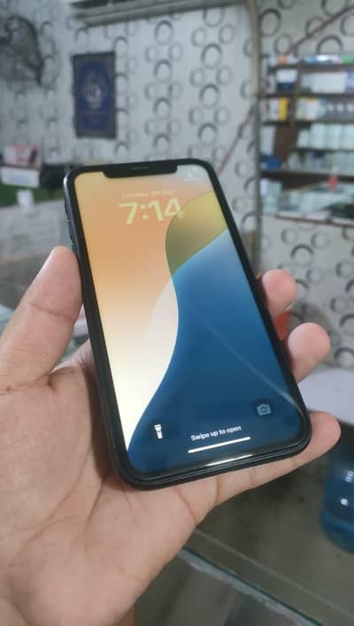 Apple iPhone XR