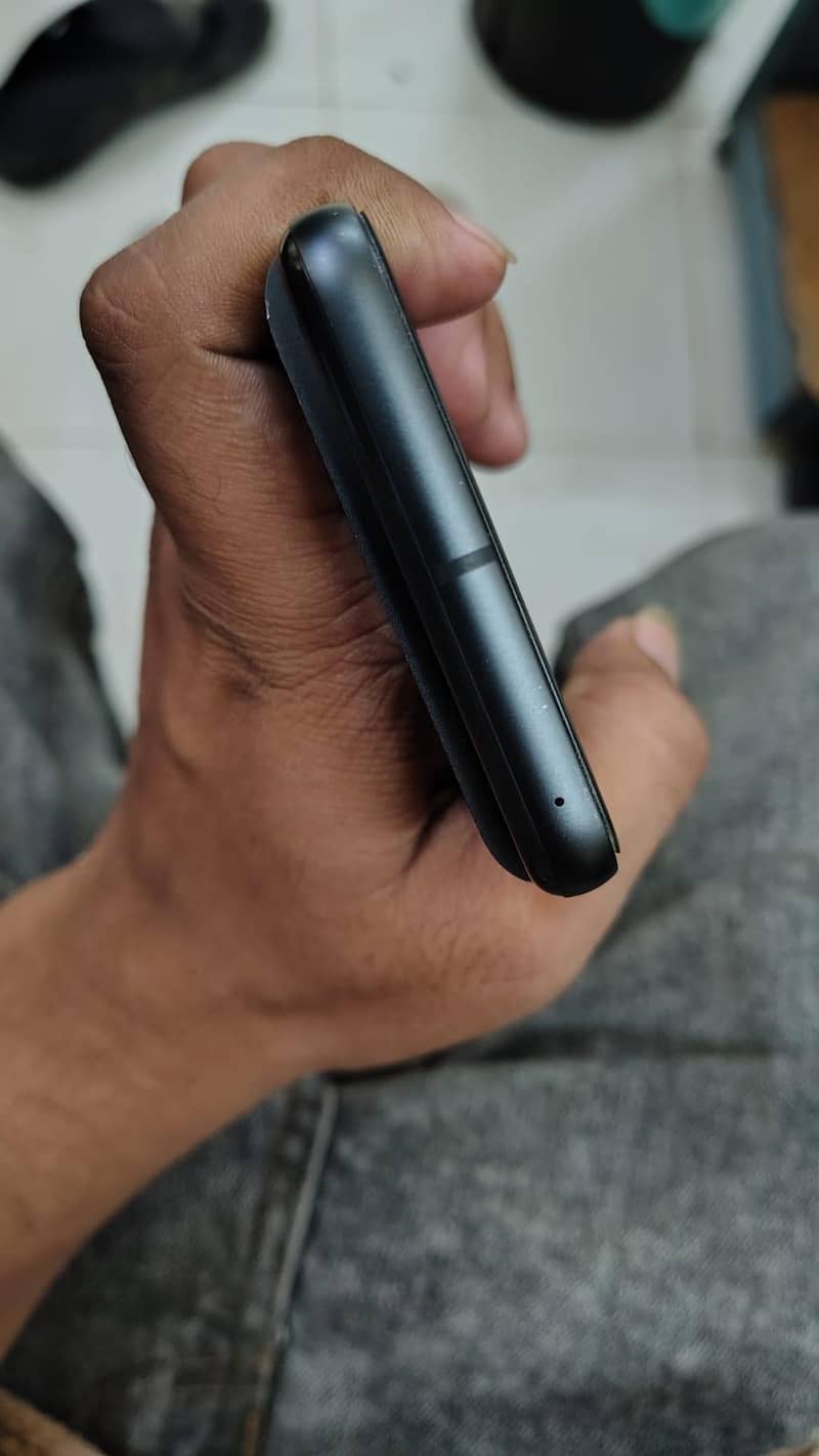 Google Pixel 8 2