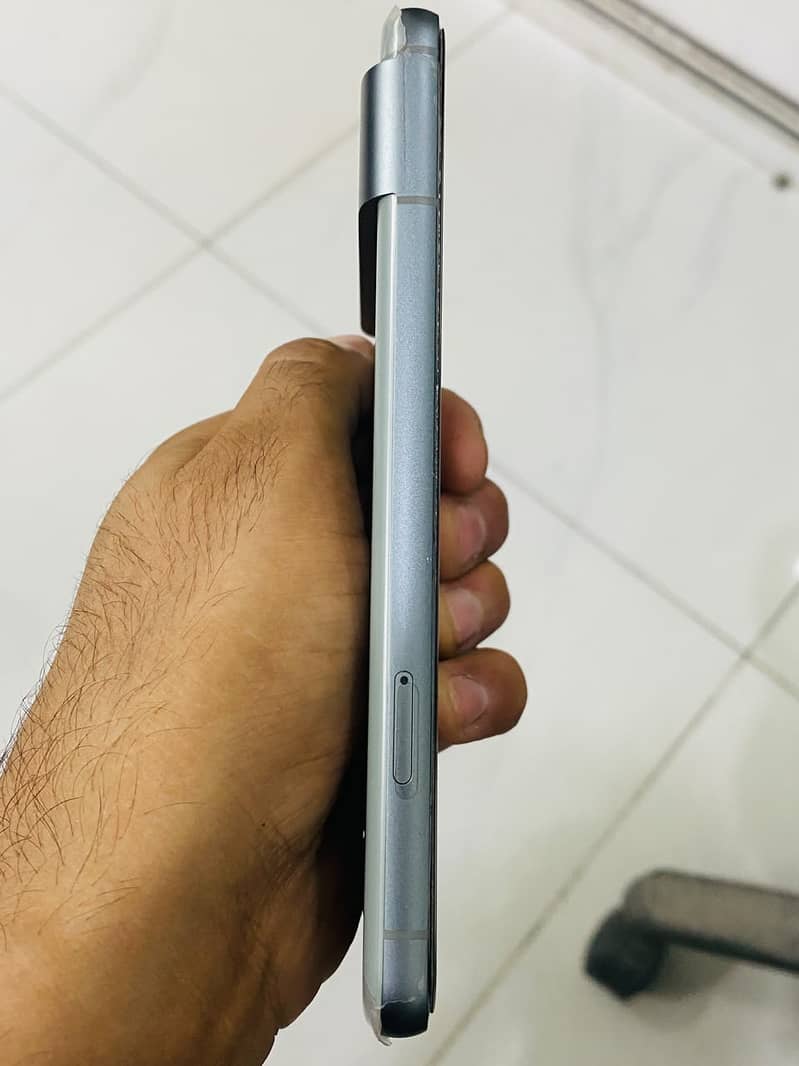 Google Pixel 8 1