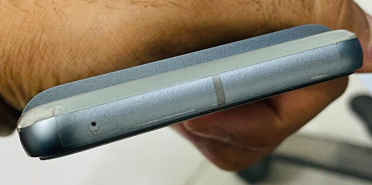 Google Pixel 8 2