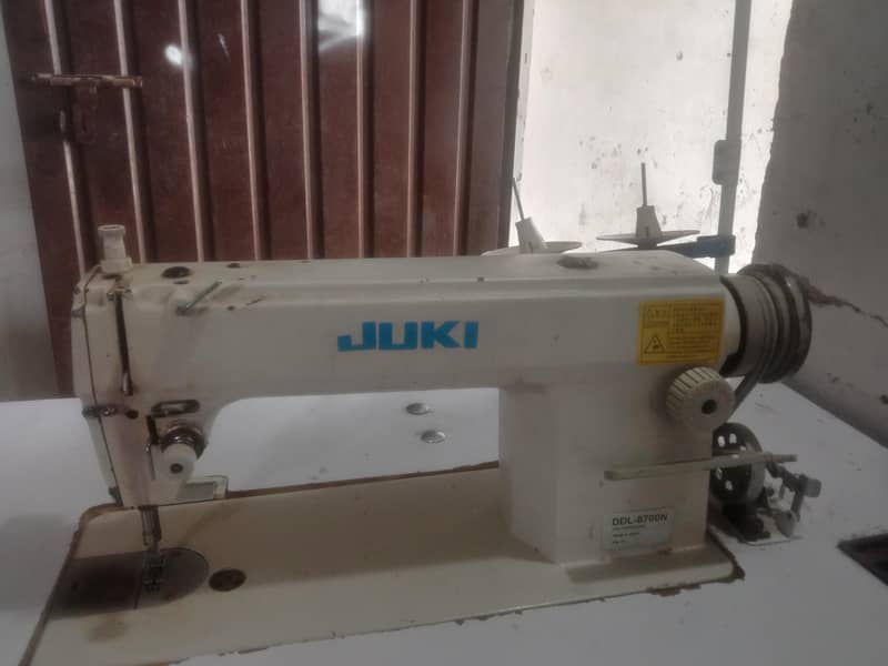 Singer machine for sale 0