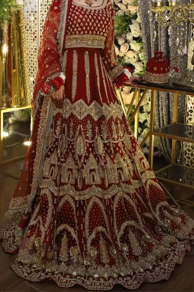 Bridal dress / wedding dress /