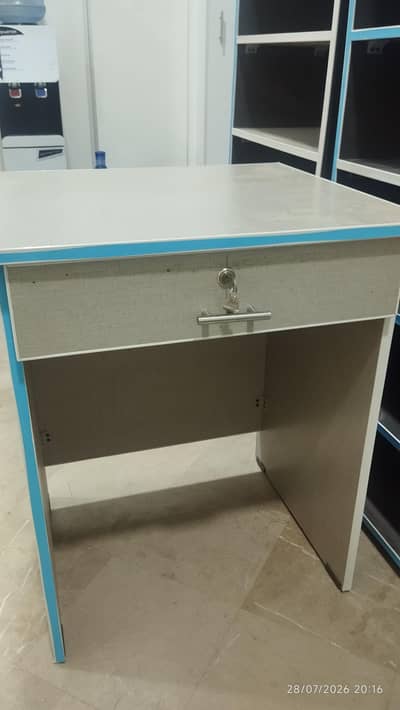 New work station or study tables