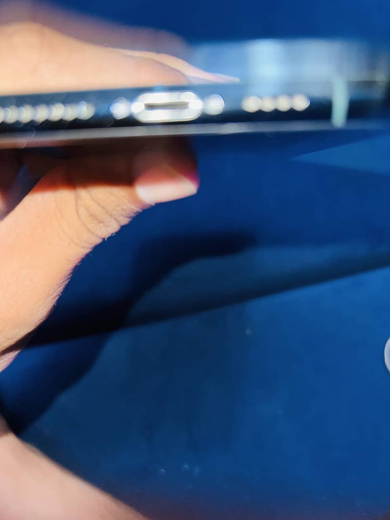 iPhone 11 Pro Max 6