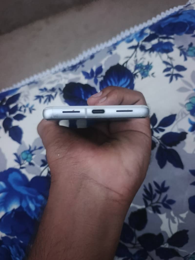 Google pixel 7 4