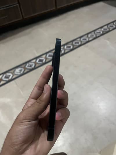 Apple iPhone 14
