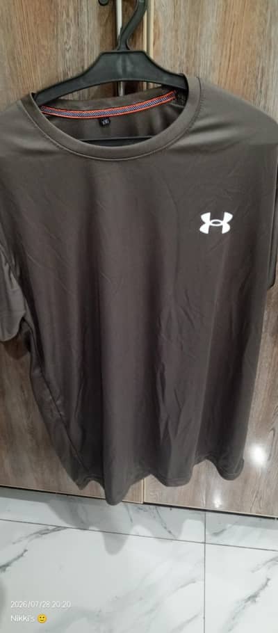 T shirts (2 PC)