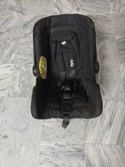 Baby Car seat Joie brand Aone condition