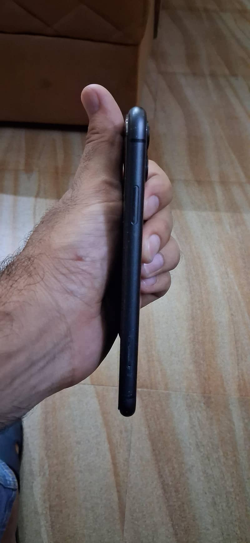 Apple iPhone 11 4