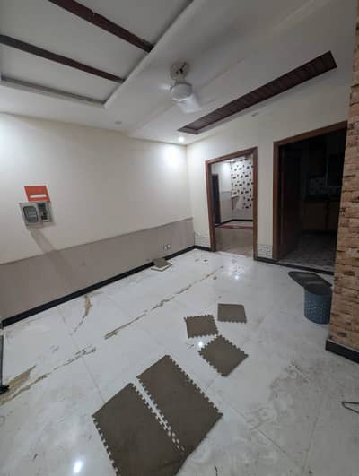 1bed nonfurnish apartment available monthly rent in ISLAMABAD E11 4
