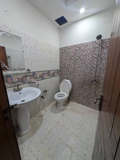 3BeD unfurnished apartment available monthly for rent in ISLAMABAD E11 4