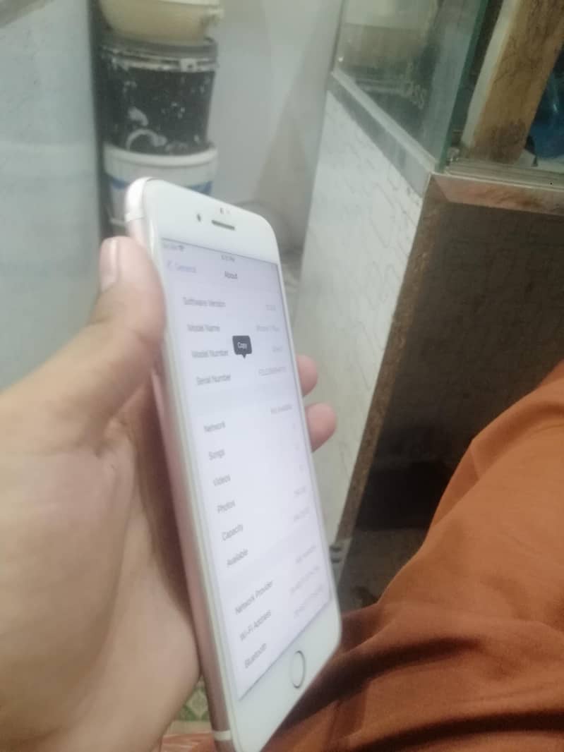 Apple iPhone 7 Plus 2