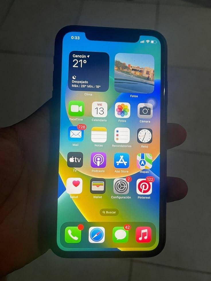 Apple iPhone 11 4