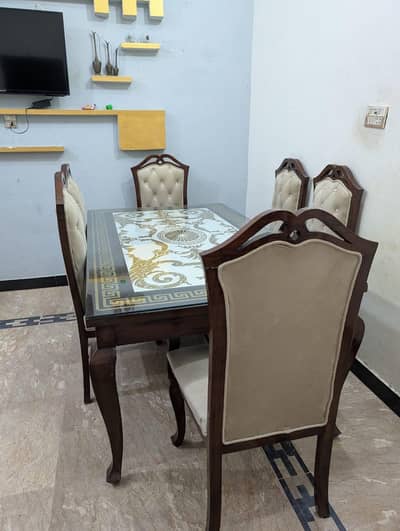 6-Seater Dining Set