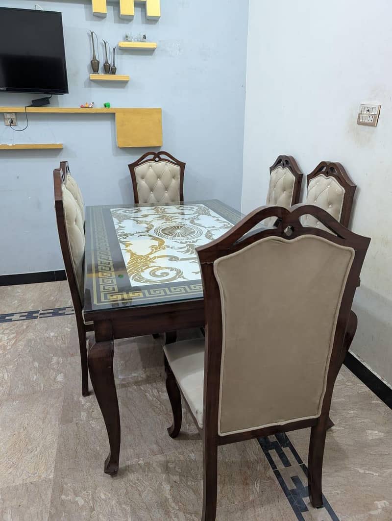 6-Seater Dining Set 0