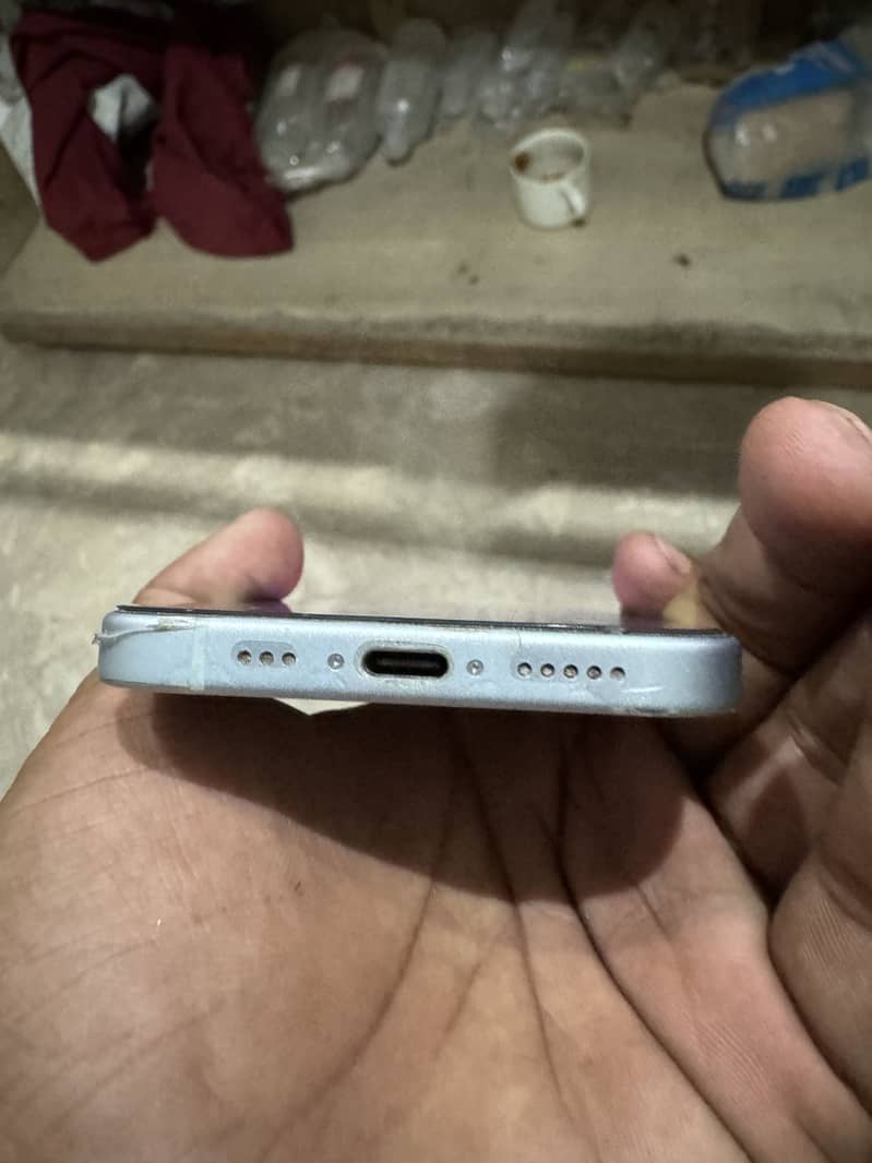 Apple iPhone 15 2