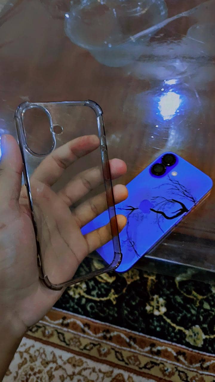 Apple iPhone 16 1