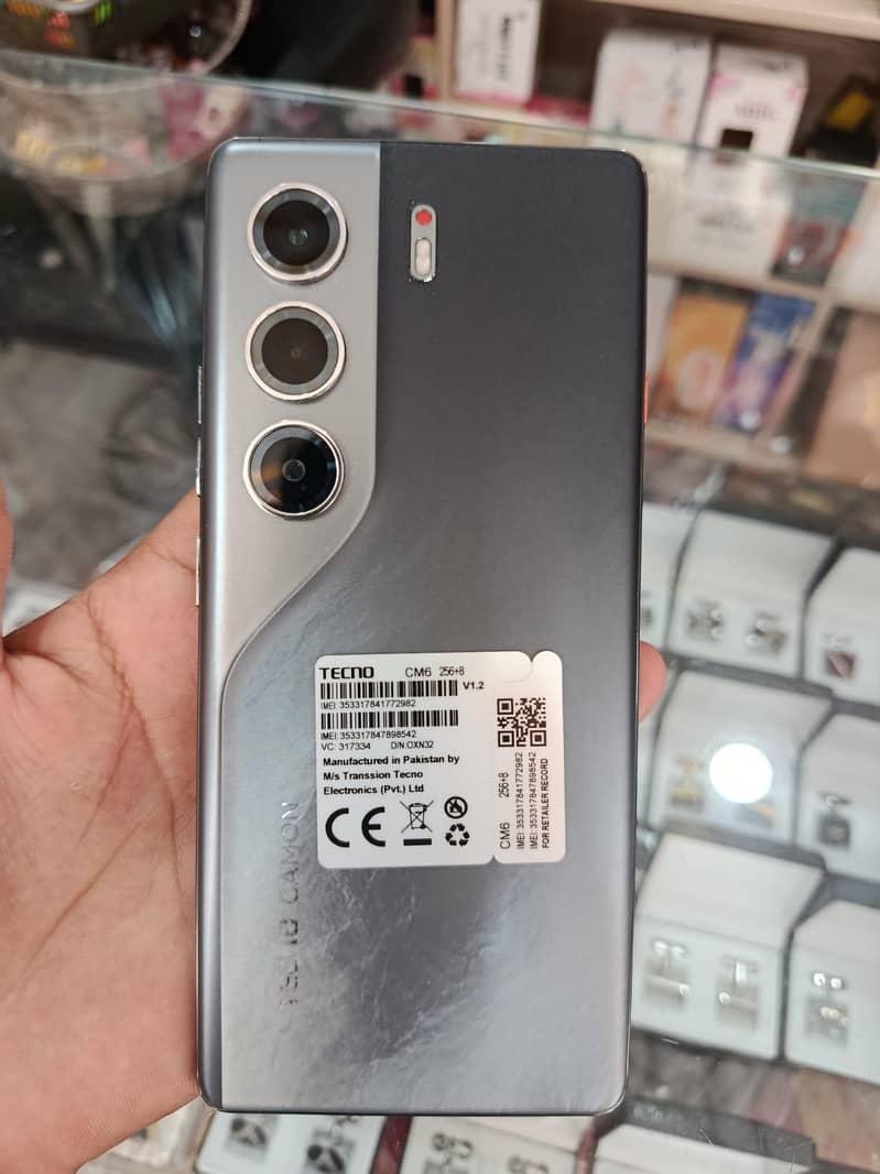 Tecno CAMON 40 Pro 0