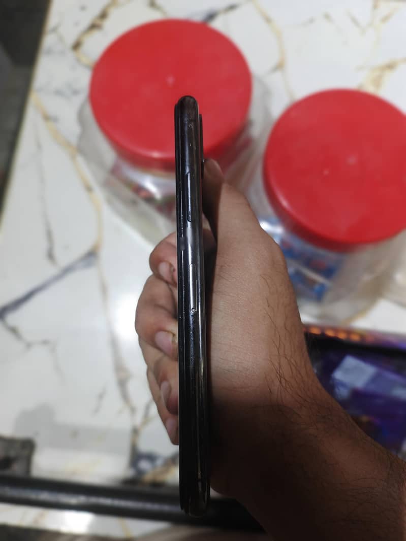 Apple iPhone X 3