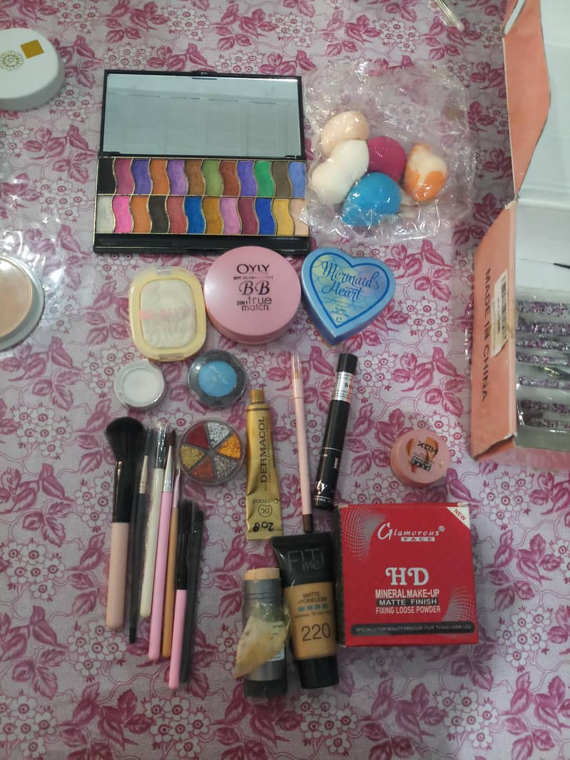 Makeup 0