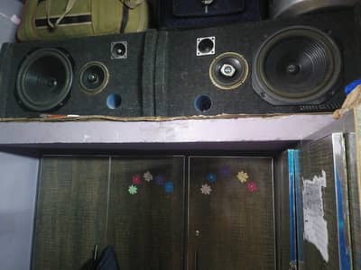 im selling speakers with aim in gud conditions