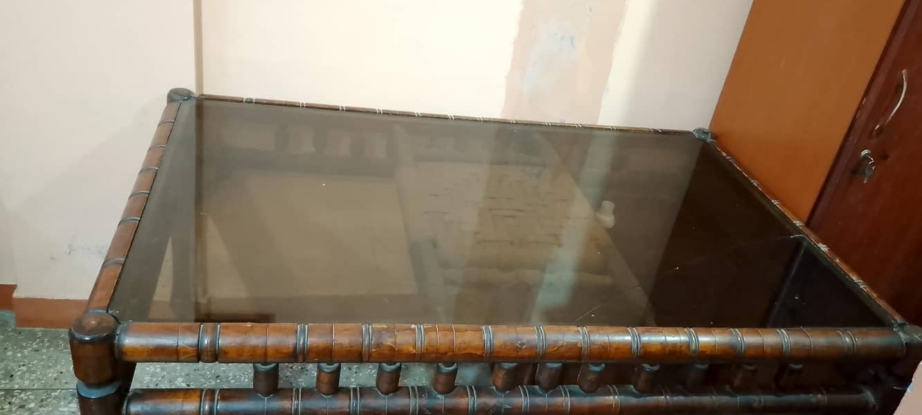 DINING TABLE 3
