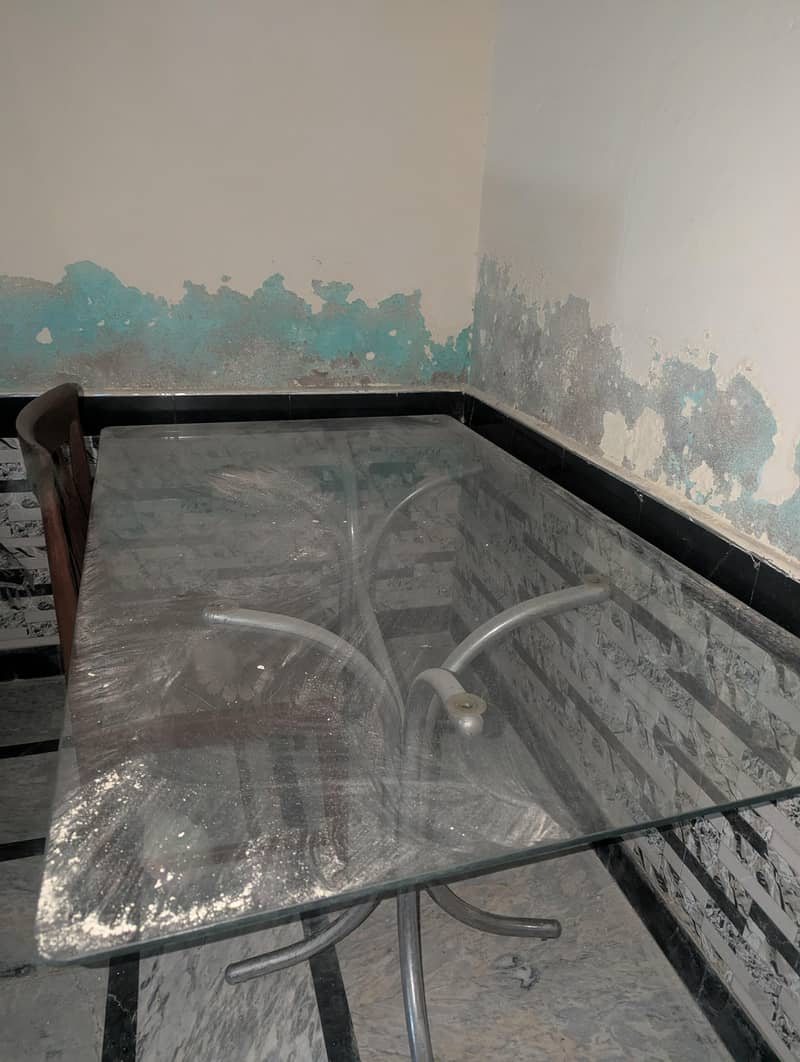 Glass table 0