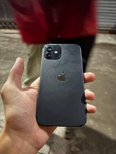 Apple iPhone 12