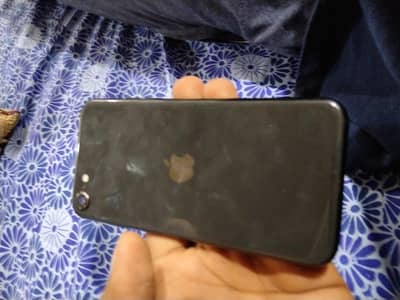 Apple iPhone SE