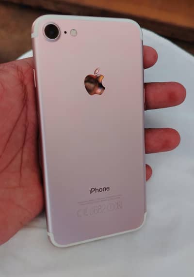 Apple iPhone 7 Pta approved whatsapp 03498376795