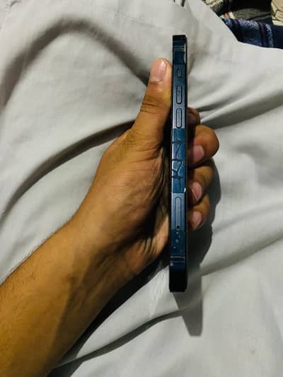 Sell iPhone 13 jv