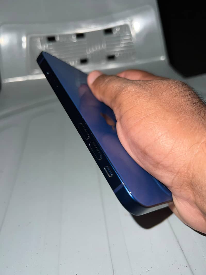 Apple iPhone 12 mini 2