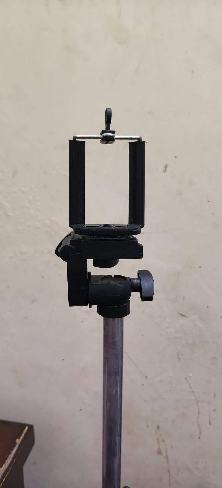 tripod stand 5