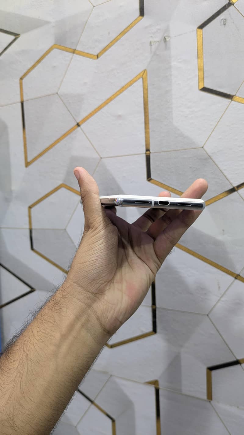 Google Pixel 6 Pro 2