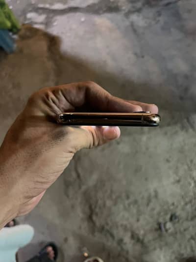 Apple iPhone XS
