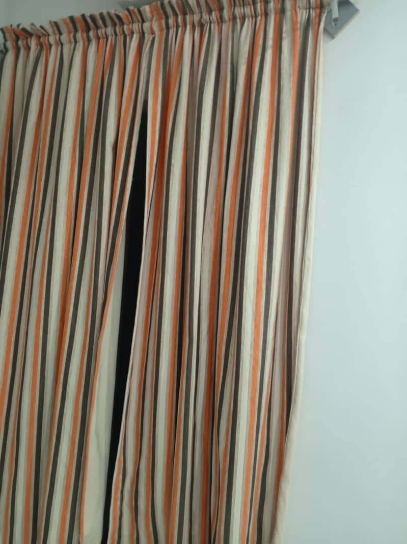 curtains 0