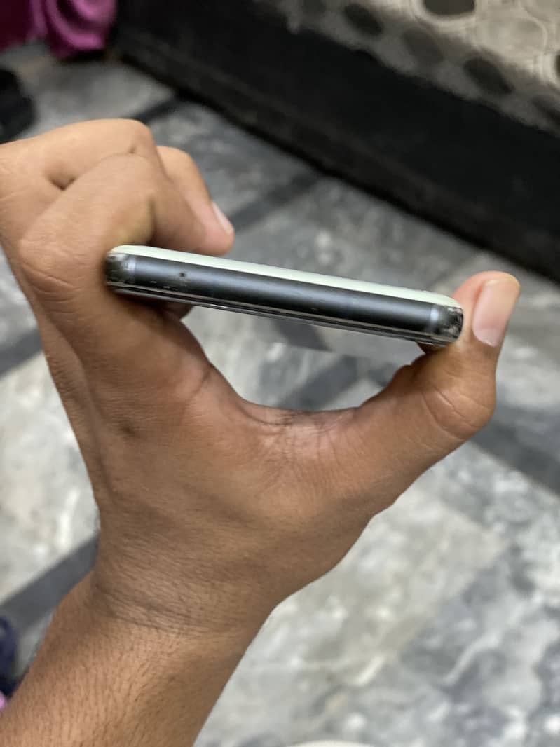 Google pixel 6a 4