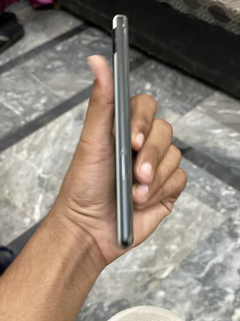 Google pixel 6a 5