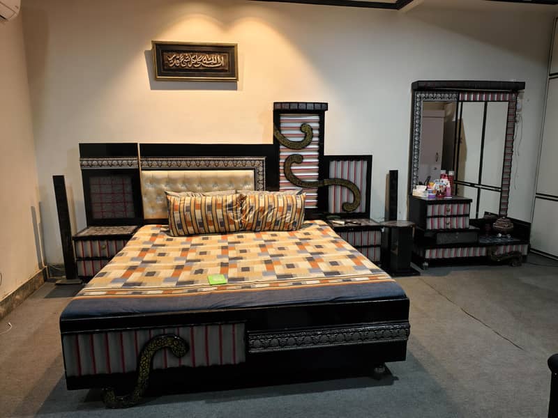 bed dressing side table 5seater soffa set 0
