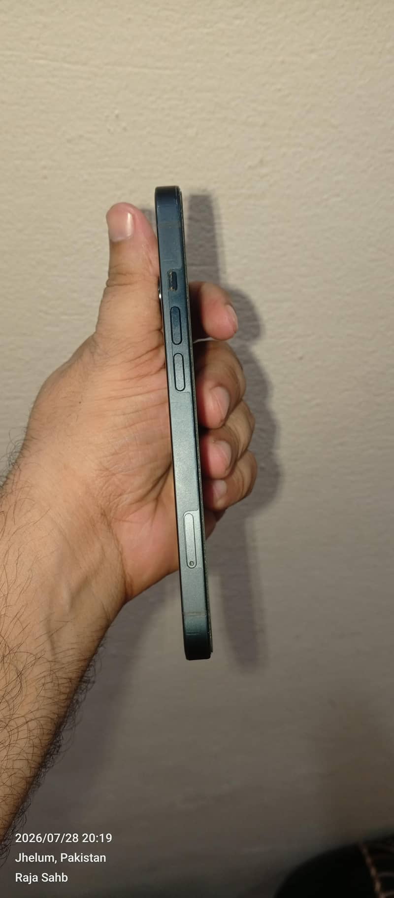Apple iPhone 13 2