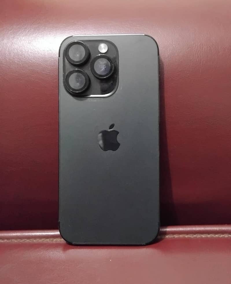 Apple iPhone 14 Pro 1