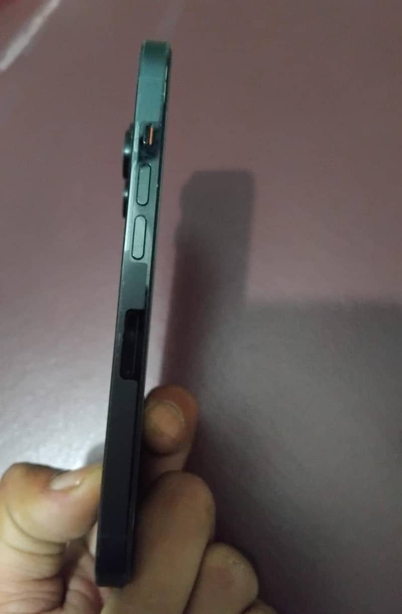 Apple iPhone 14 Pro 2