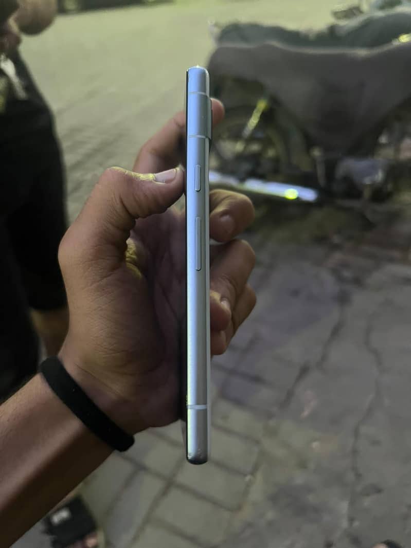 Google Pixel 7a 1