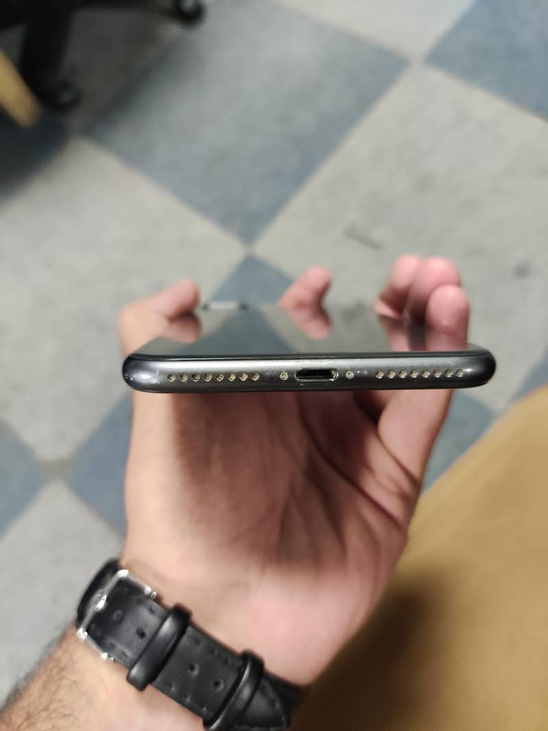 iphone 8 plus 4