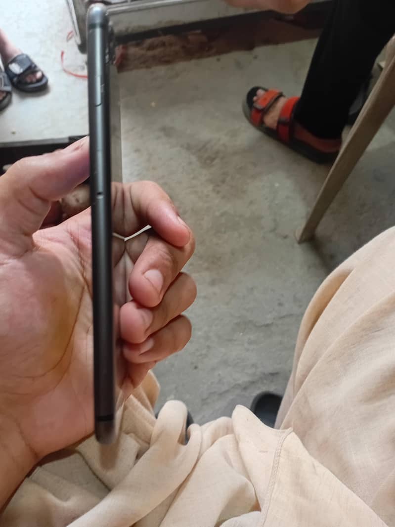 Apple iPhone 8 Plus 1