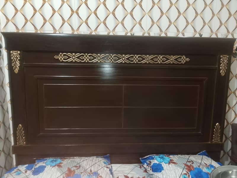 king size bed 1