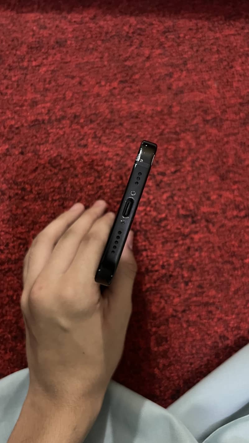 Apple iPhone 15 2