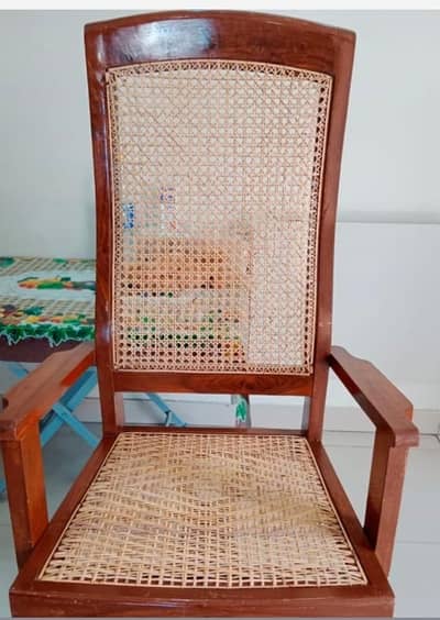 one comfortable slightly used office chair contact number 03132549772